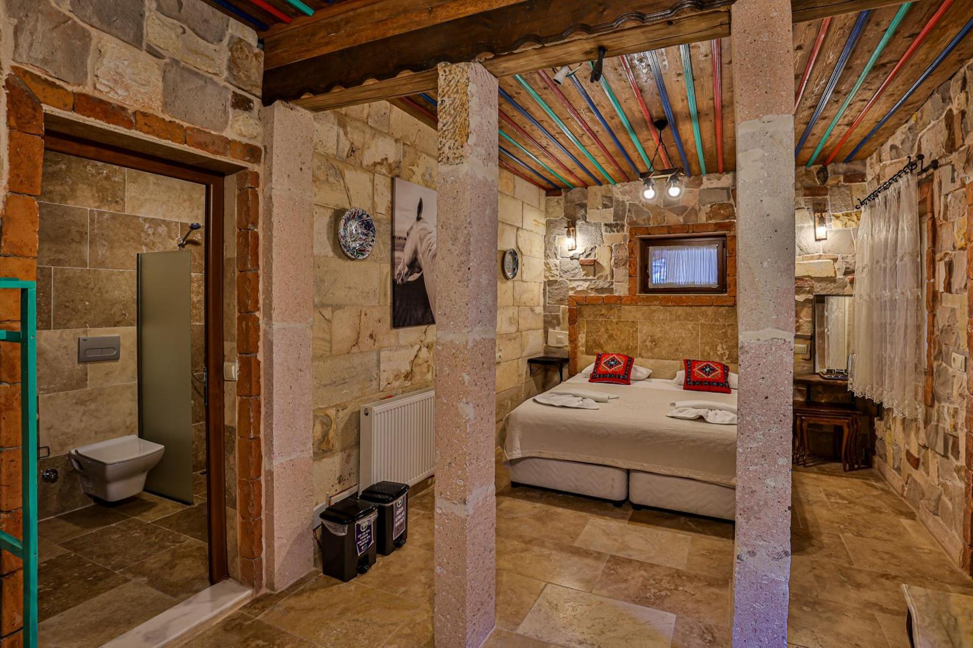 Luwian Stone House Hotel Goreme Exterior photo